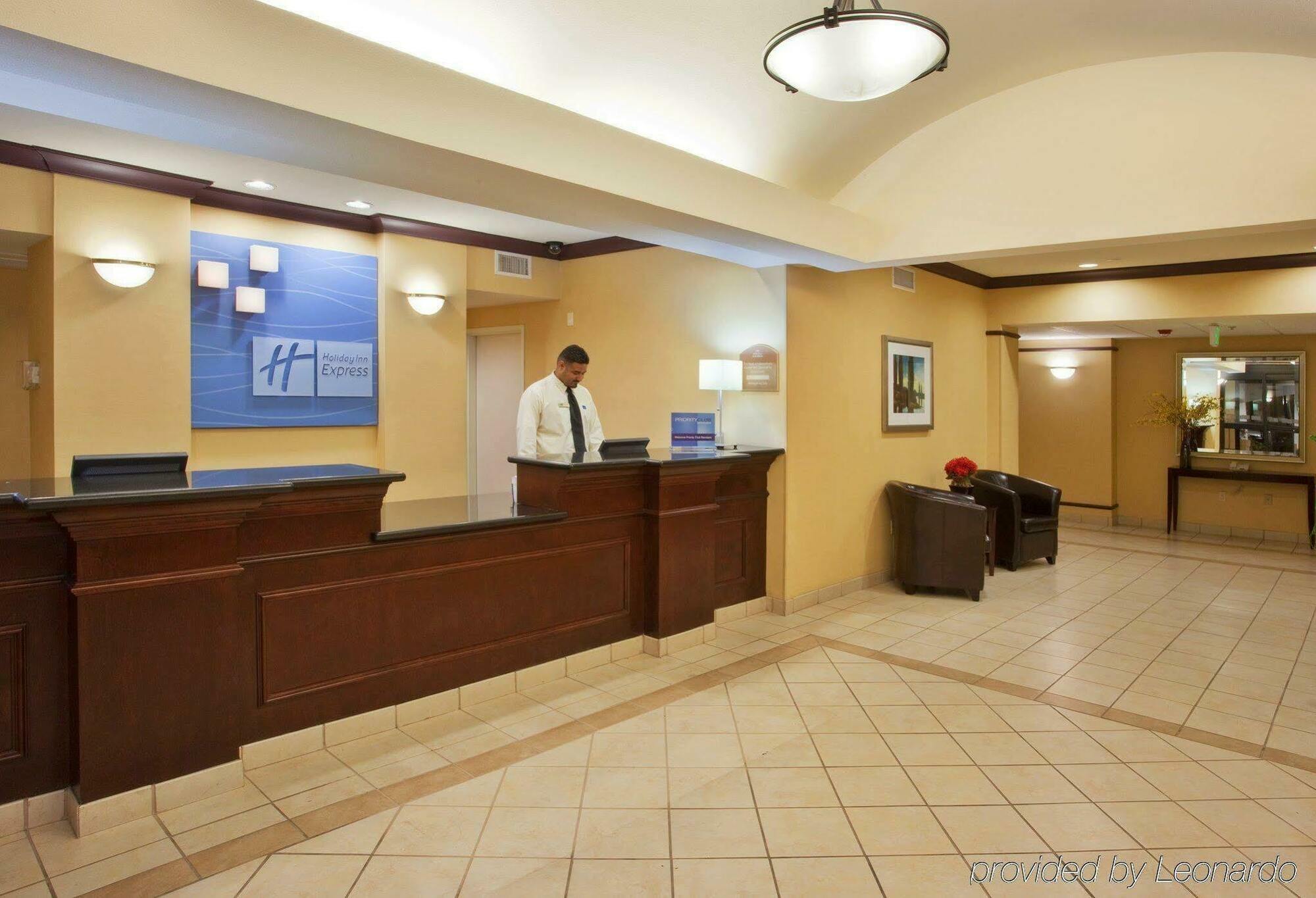 Holiday Inn Express Fresno River Park Highway 41 By Ihg Interior foto